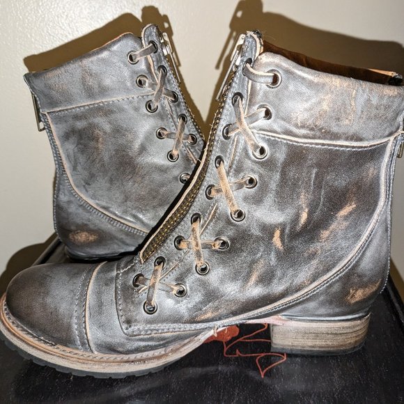 FREEBIRD Liverpool Booties Size 9 - ICE Color - Like New - Picture 8 of 17